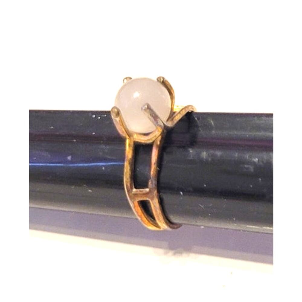 Uncas 18K HGE Ring Sz 6.5 Faux Moonstone Cabochon Prong Set Goldtone